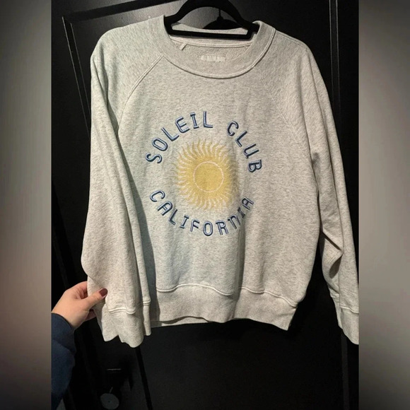 Abercrombie & Fitch Crewneck Sweatshirt - Picture 1 of 3